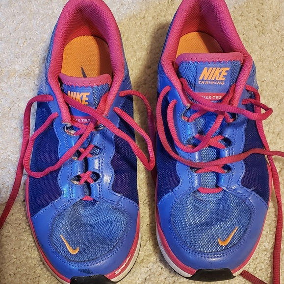 Nike Sneakers - Picture 1 of 3